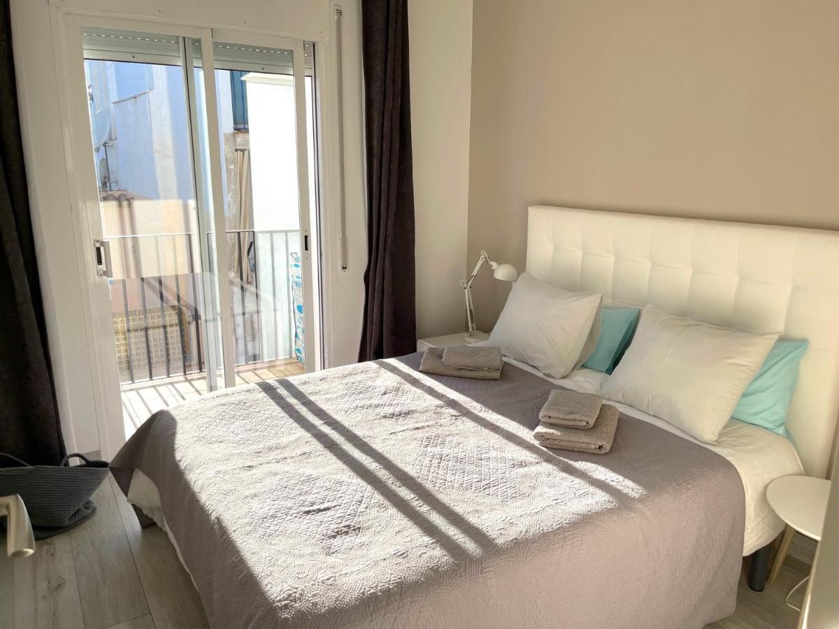 Amazing 2 Bedroom Apartment With Big Sun Terrace Sitges Centre Beach ภายนอก รูปภาพ