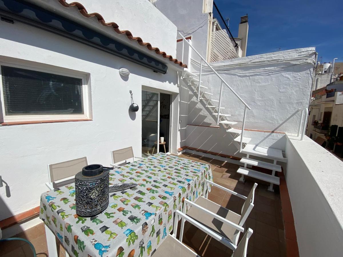 Amazing 2 Bedroom Apartment With Big Sun Terrace Sitges Centre Beach ภายนอก รูปภาพ